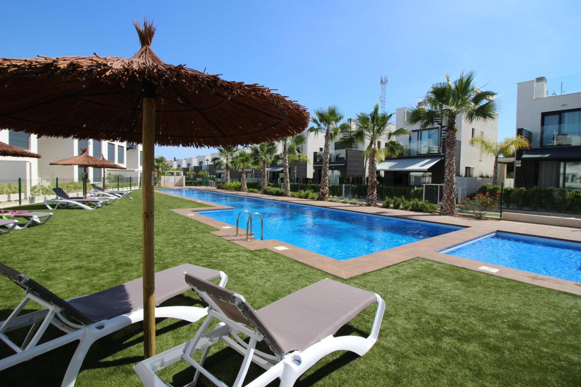 Villa Tindra Torrevieja Exterior photo